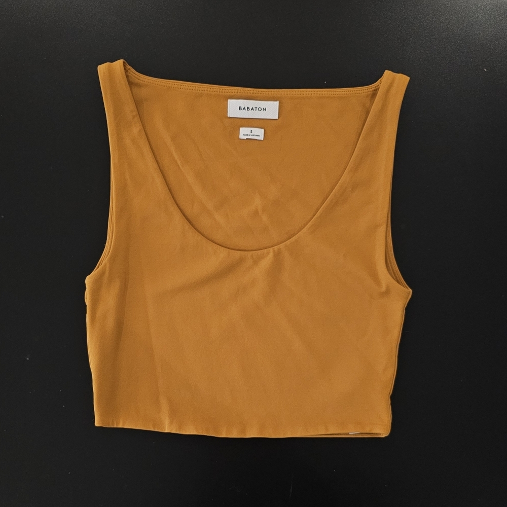 Aritzia Babaton Contour Scoopneck Tank